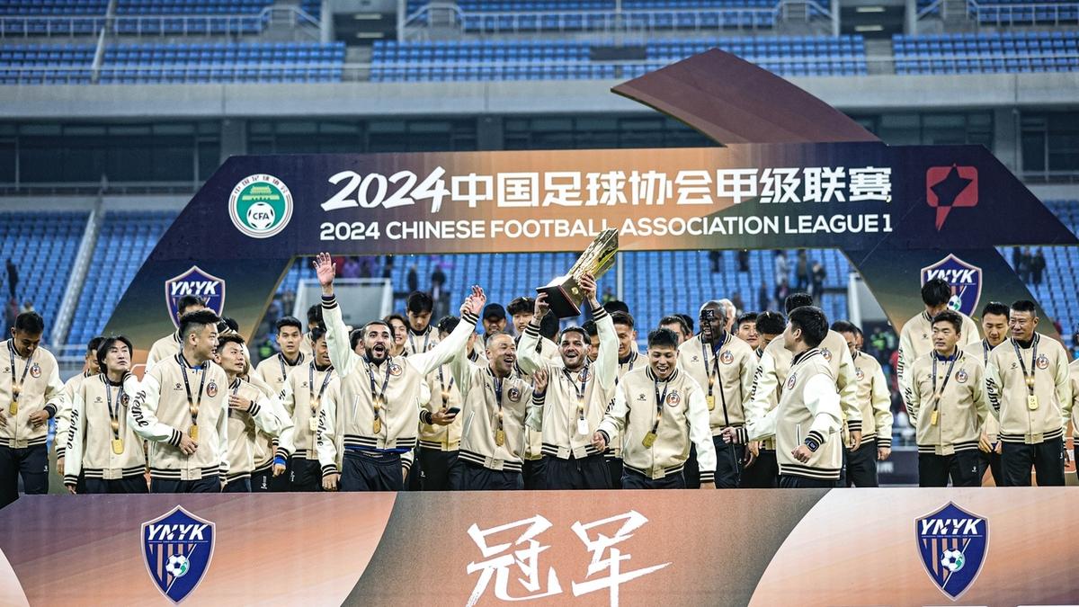 恭喜国足，恭喜伊万！中超土豪签下奥斯卡，随时可完成归化！