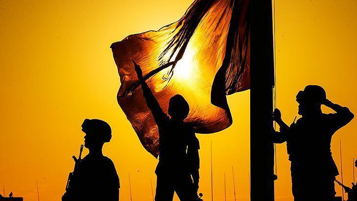 中国南海那么大，九段线几乎到别人家门口，当初究竟是谁设计的？