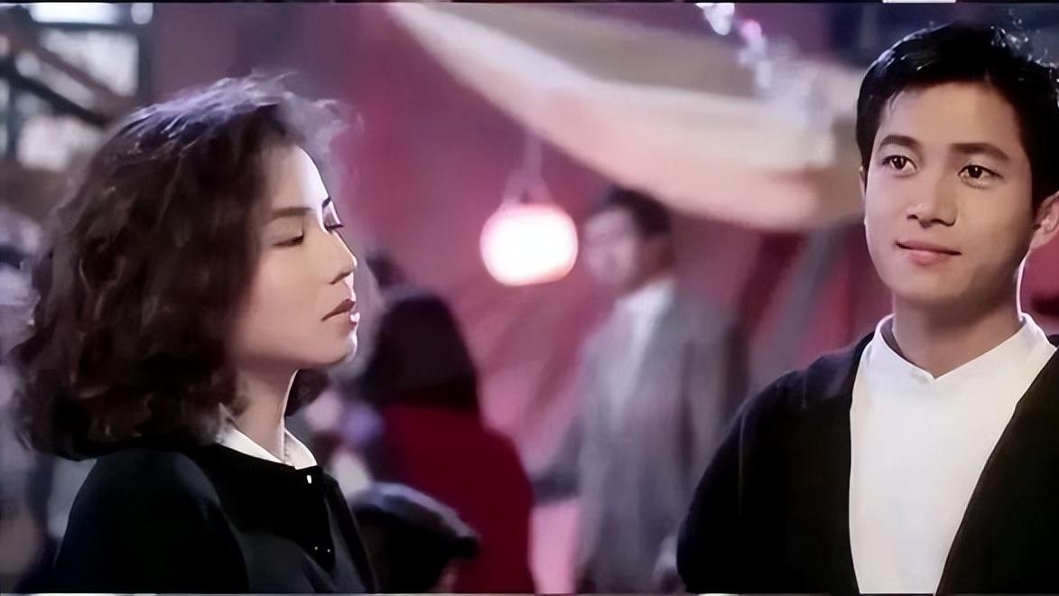 有种痴情叫何超琼，因一部戏与男歌手意难平，如今62岁仍是单身