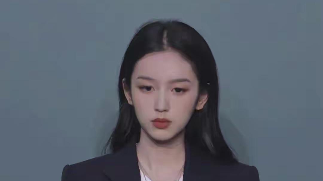 周也，现代版财阀大小姐