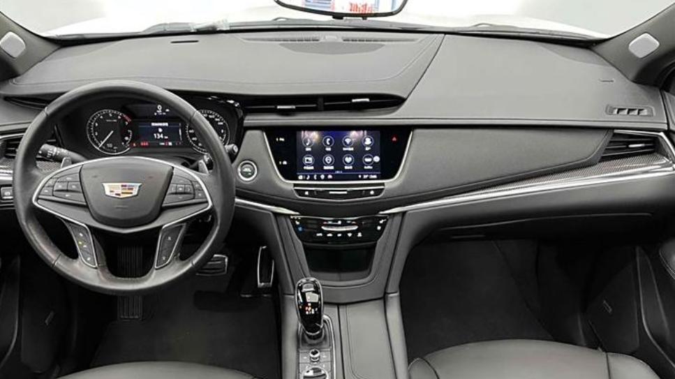 凯迪拉克真良心，豪华中型SUV，搭2.0T轻混，35.27万降到24万出头