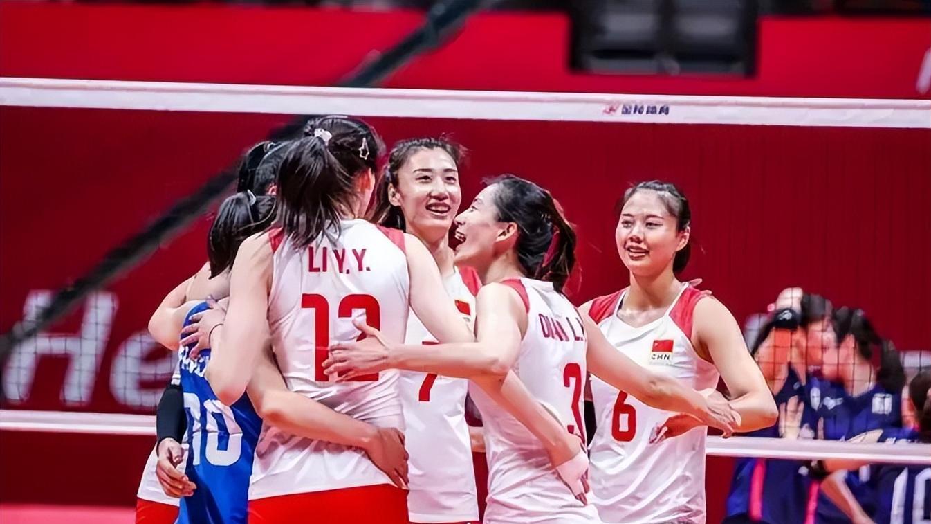 女排3-1塞尔维亚！收视率全国第三，排名升第五！袁心玥社牛体质