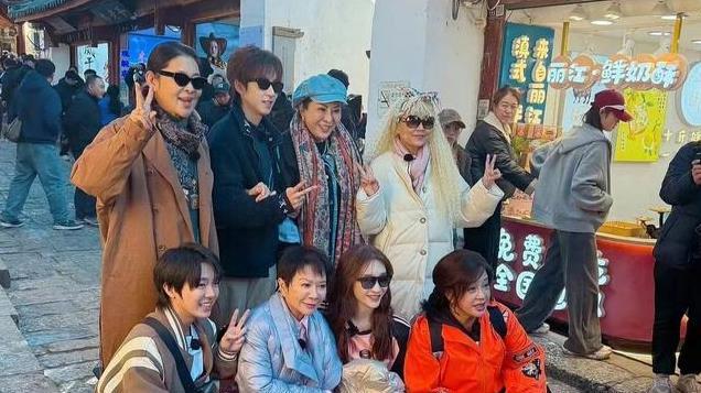 因“炮轰”节目组“不是东西”，被《一路繁花》除名？张兰回应了