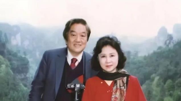 越扒越可怕！靠琼瑶发家，财产留给儿孙的平鑫涛，算计了她一辈子