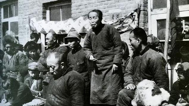 1950年甘肃土改，被判死刑的地主行刑前突然大喊：我救过徐向前！