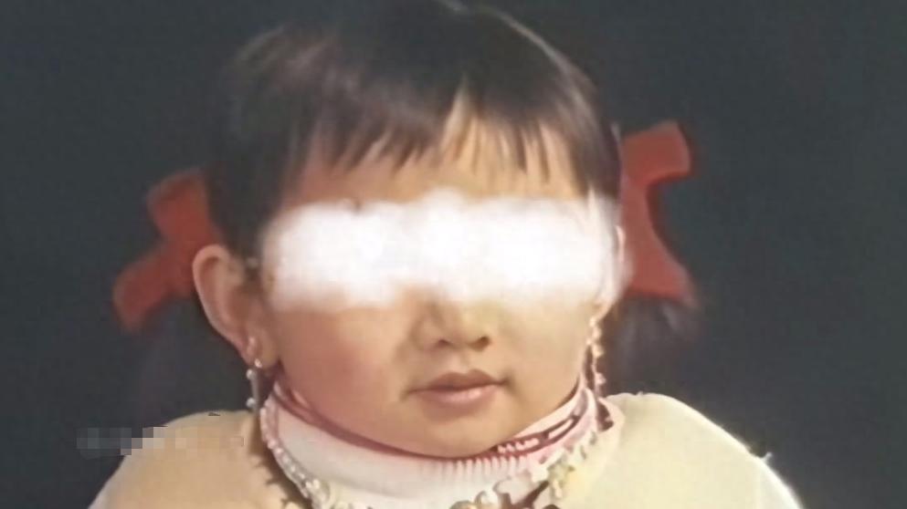 1992年真实照片，18岁新兵侵犯7岁表妹被枪决，判死刑时痛哭流涕