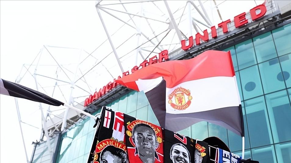 20亿英镑！曼联将打造欧洲最大的体育场！预计可以容纳10万人！