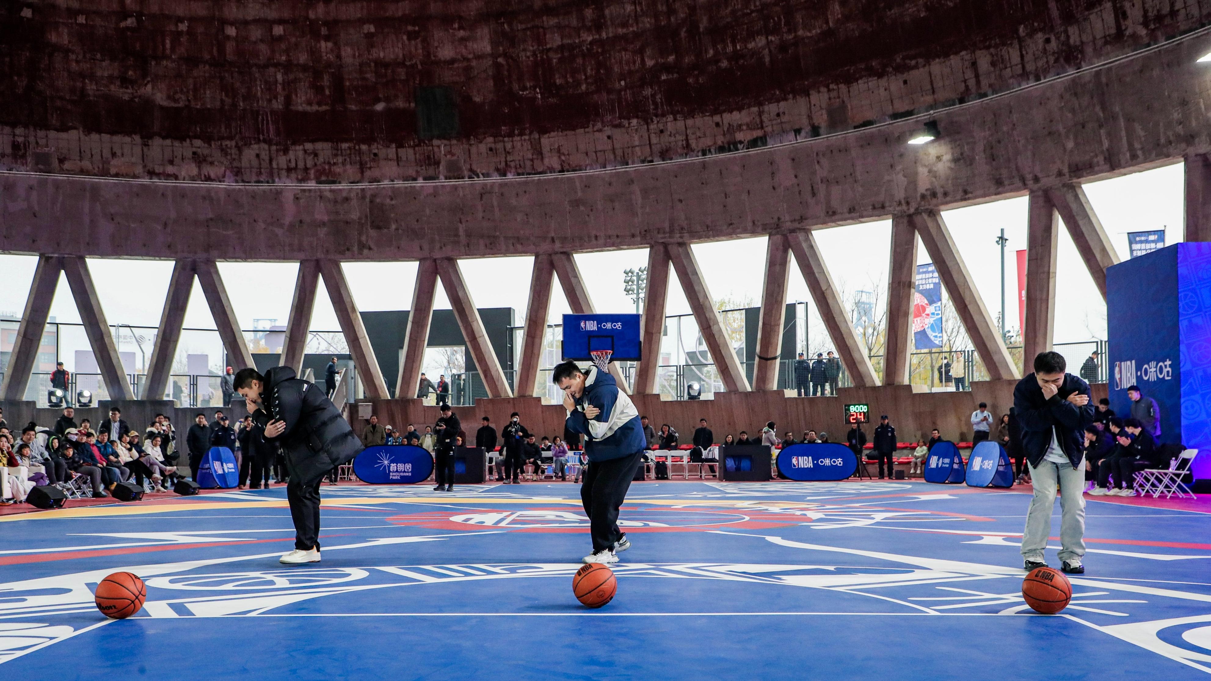 科技与体育共舞，首个NBA-咪咕首钢园AI智慧公益球场揭幕