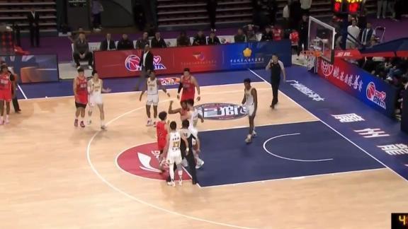 广厦vs广州！郭艾伦和丁彦雨航缺席，孙铭徽引发冲突遭到批评