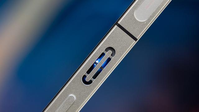 红魔10 Pro白昼武士版测评：战斗天使，好看又能打！