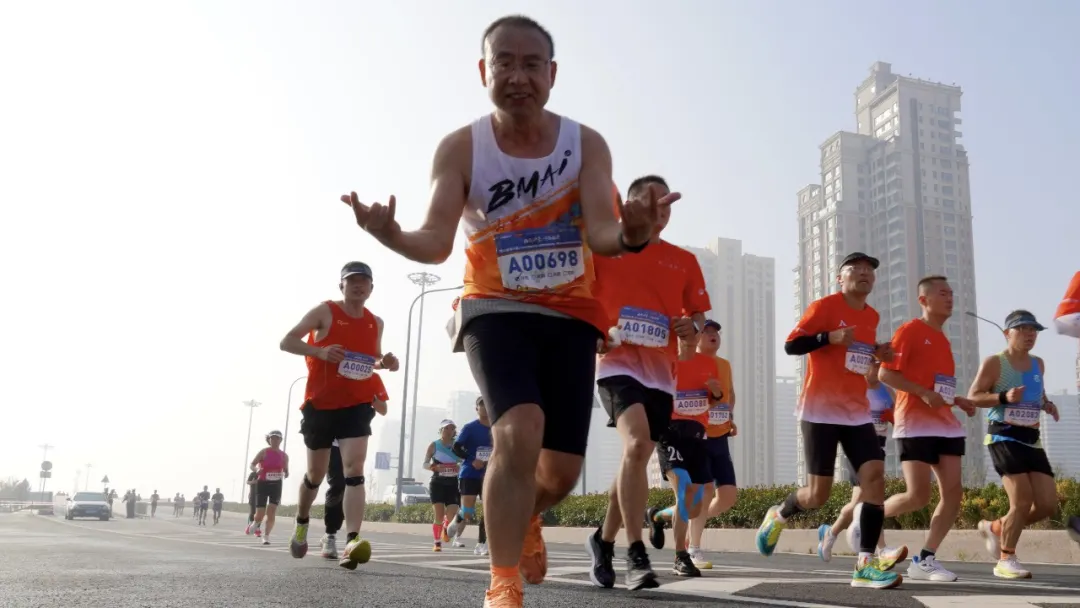 “松山温泉小镇”2024临沂马拉松 圆满落幕 期待2025再续辉煌
