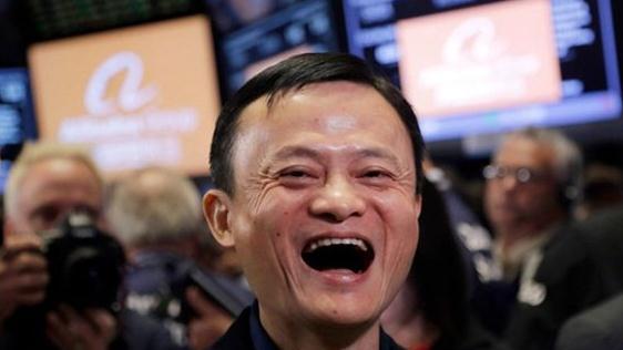 马云现身蚂蚁庆典，鼓励员工追梦并寄语未来