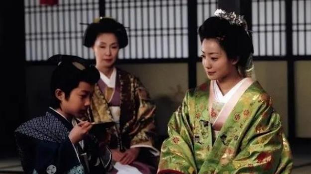 日本武烈天皇：9岁上位，娶生母，生性残暴，为何18岁就死掉了