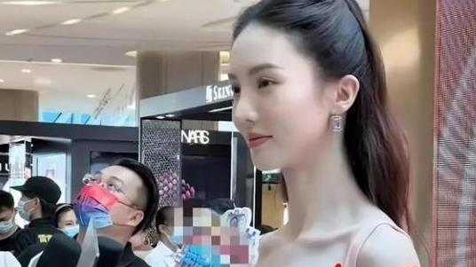 嘉人这一夜：刘亦菲珠圆玉润，杨幂腰臀比突出，却被陈昊宇惊艳了