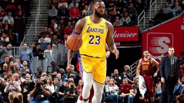 第200场，詹姆斯又达成一项NBA历史第一纪录，诠释什么叫全能