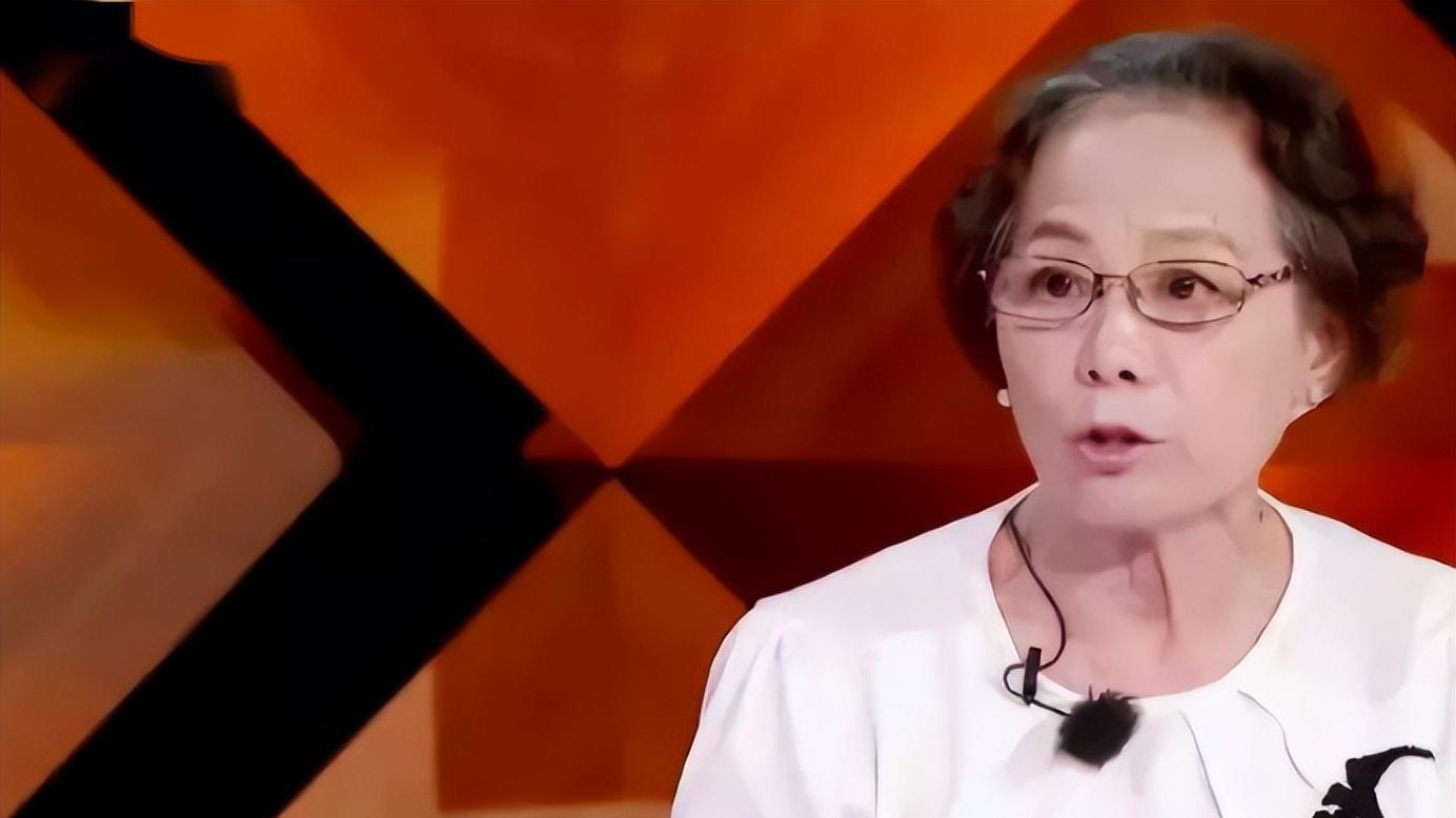 朱雨辰：43岁想结婚却没人敢嫁，被逼到写遗书，始作俑者是亲妈