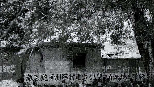 70年开国中将被杀，警卫却在隔壁通奸，周总理：最糟糕的警卫员