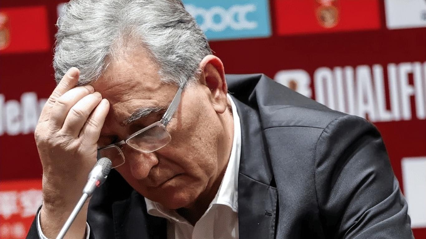 国足或2-0复仇，拉日本队下水，武磊拼了，3人退队，伊万神奇