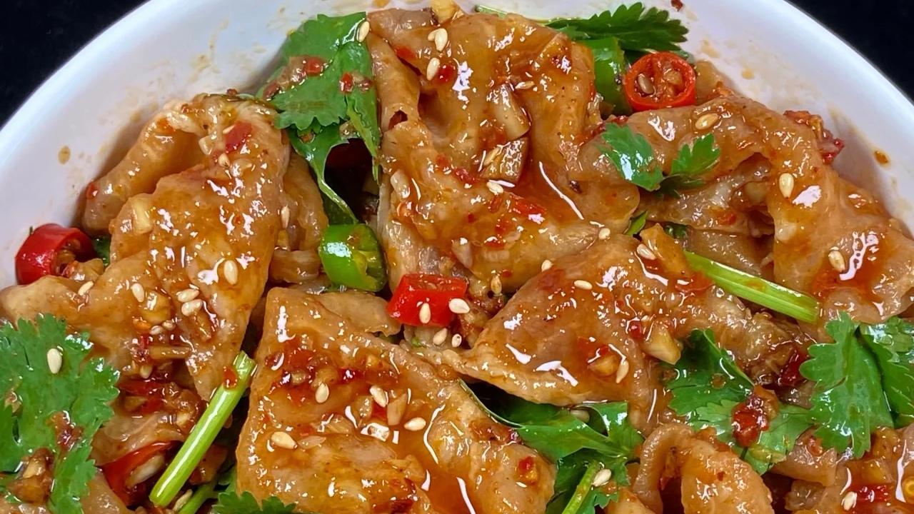 肥牛遇上香菜，这道凉拌菜让你爱不释口