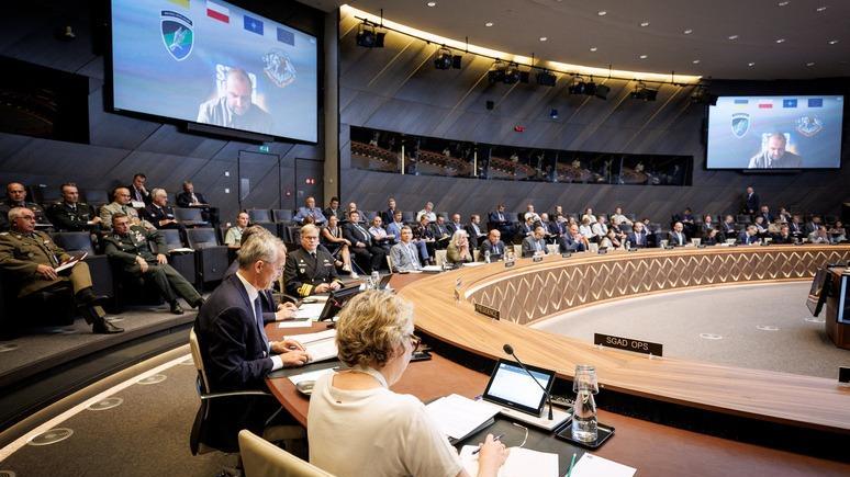 俄军损失1360名士兵，伤亡人数达61万，乌克兰超50%官员将被替换