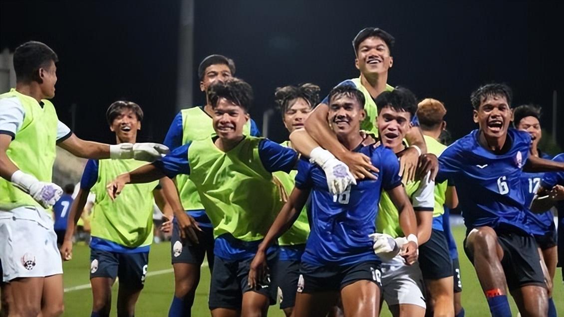 15-0！10-0！亚洲足坛一夜13场惨案，柬埔寨创奇迹，中国球队0-7