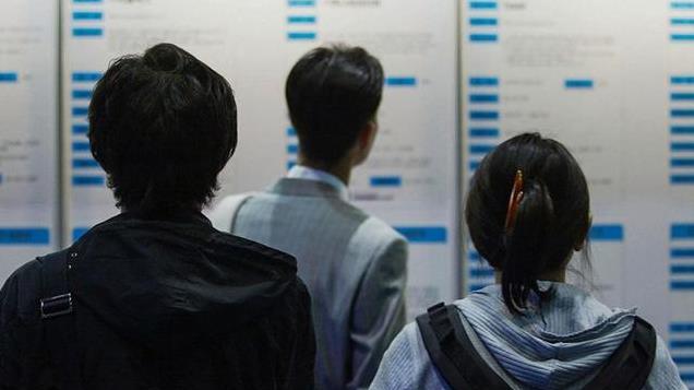 建议集体切腹自杀？日本“恨老”氛围弥漫，老人为何成为攻击目标