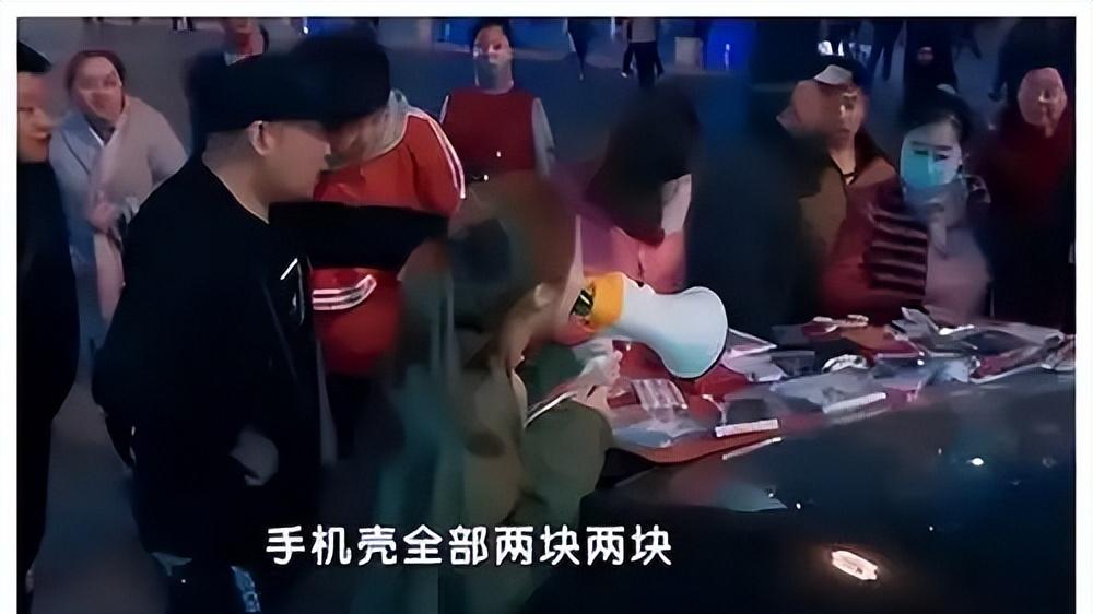 辽宁16岁巨婴刘思琦：吃饭靠妈喂，每天花销过万，今让人刮目相看