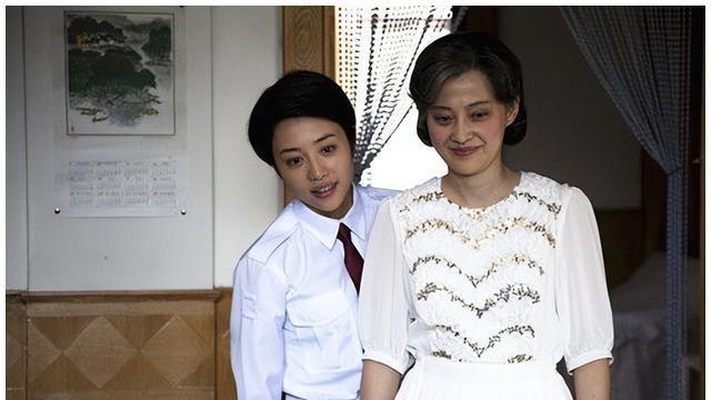 张龄心：坚持不婚不育18年，退休就去养老院，如今她反被自己打脸