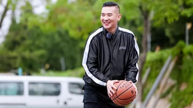 陈赫寝室4个火了3个，剩下那个去哪了？网友：真的带不动