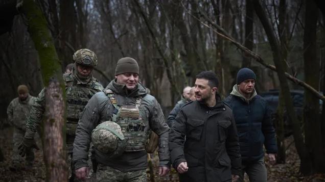 48小时全灭叙海军，以军480次空袭划出隔离区，临时政府不敢吭声