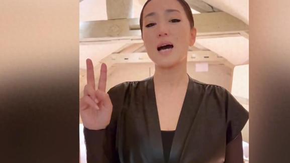 “吃相难看”向太：力挺大S招惹张兰，直播卖3亿被质疑割韭菜