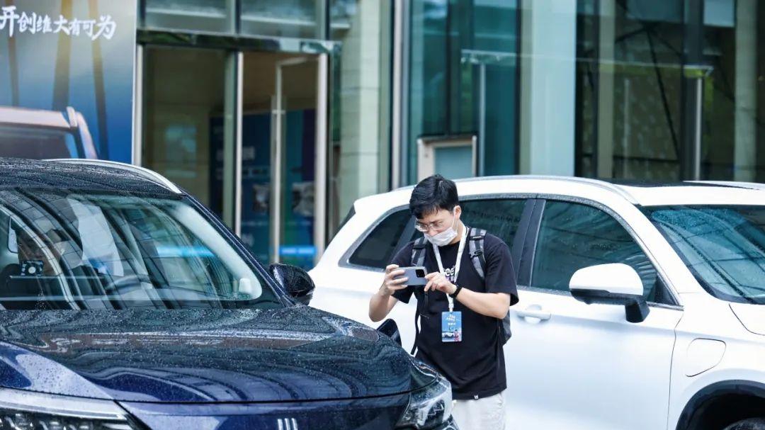 创维800V超充车型“充电8分钟，续航800里”