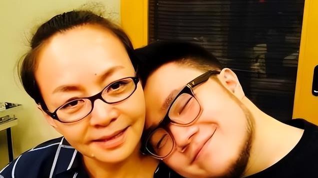 北京小妞王博谷：嫁小7岁巴图，38岁生二胎，我是宋丹丹儿媳妇