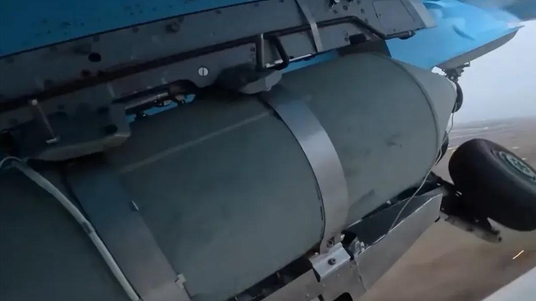 以色列国防部大楼遭导弹袭击，俄发射高超音速导弹，摧毁4架F-16