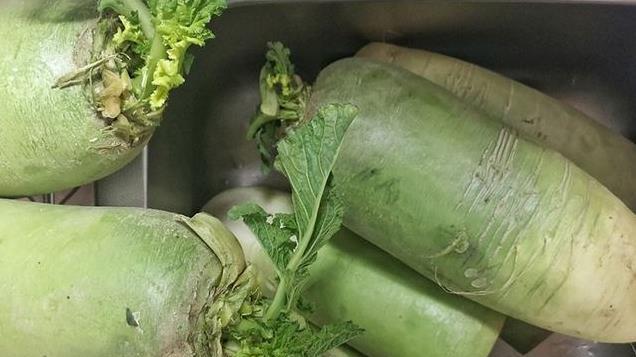 腌萝卜干，晒干直接腌发苦也不脆，牢记2点，香脆耐嚼，好吃卫生