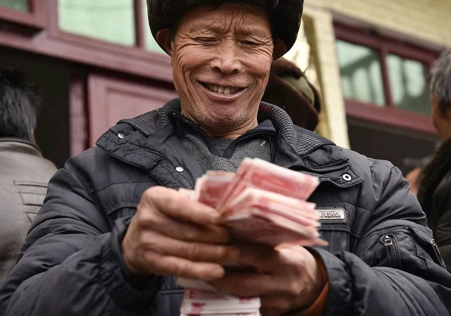 喜讯传来！2025年退休人员养老金再度上调，4类人将会受益！
