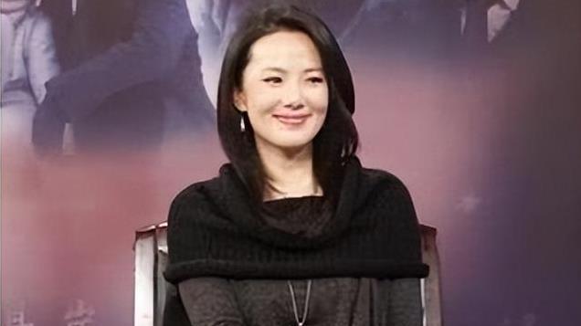 她陪陈道明8年，2亿身价不求名分，转身嫁王菲初恋变成人生赢家