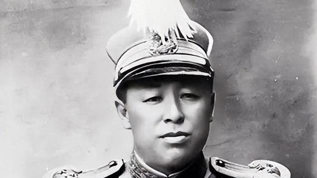 东北军的泰山北斗，秘密把儿子送去参加红军，儿子成为红军名将
