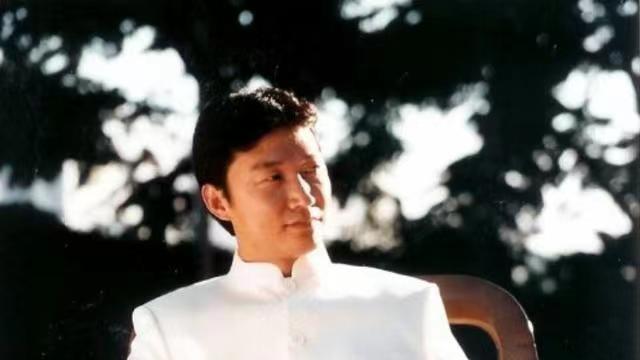 赵燕国彰：“豪哥”角色深入人心，娶瑞典妻子，女儿会3国语言