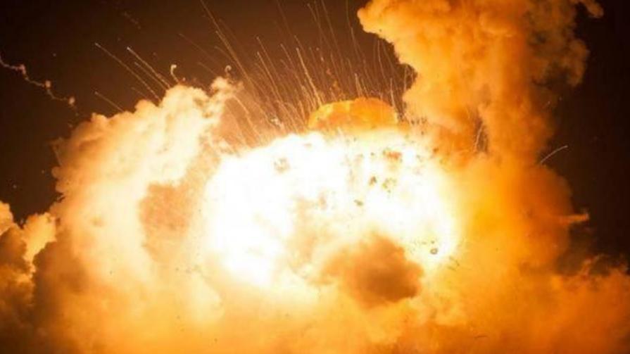 俄军温压弹真是杀疯了，蘑菇云高达一公里：大批侵俄乌军人间蒸发