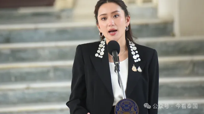 泰国佩通坦政府如果垮台，原因会是什么？民意调查各有说法