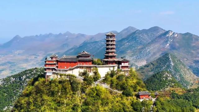 不是梵净山，贵州建在山顶的寺庙，历经400多年不倒，却少有人知