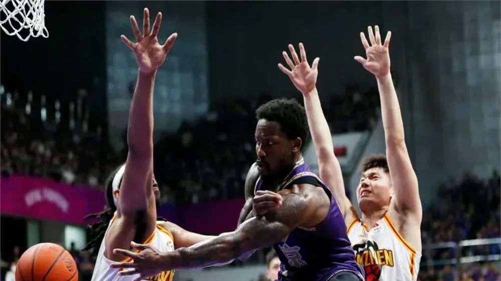 辽篮官宣！放弃场均25+10超级外援，杨鸣明智决定四连冠保驾护航
