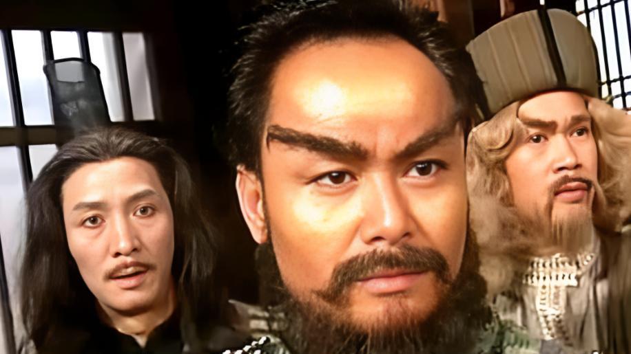 神雕中的郭靖为何谁也打不过？周伯通说出答案，黄蓉却羞红了脸