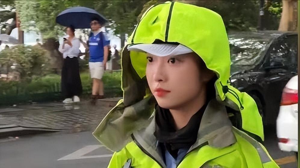 看了“兔子警官”的升职真相，才懂反诈老陈的后悔，破防的不是钱