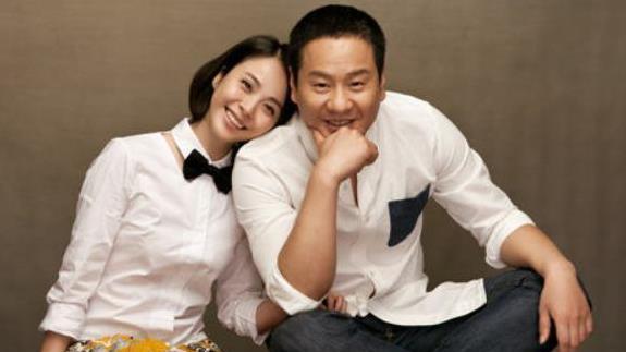 连奕名：成名后为娶杨若兮，抛妻弃子，如今前妻红了，他糊了