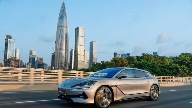 比亚迪“天神之眼”重磅升级！无图城市领航（CNOA）功能全国开通