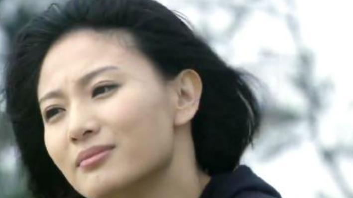 “军中之花”侯梦莎：沉迷带货不拍戏，已经选择了另一条道路