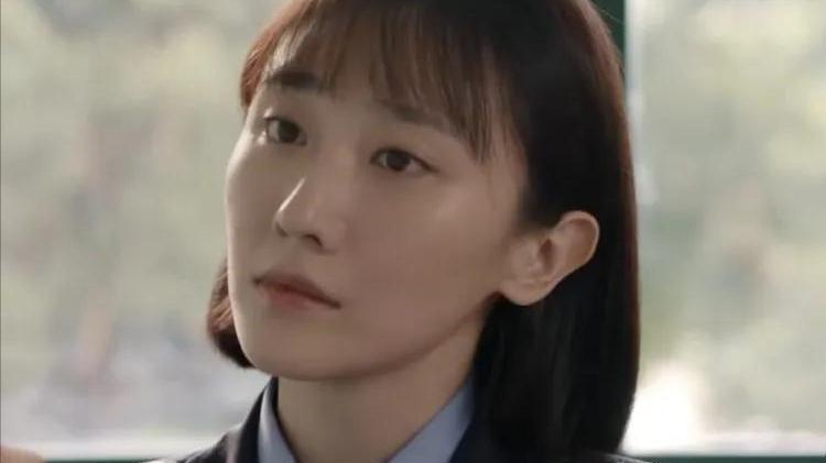 演技尴尬，剧情崩塌？这剧还能追吗？——《我是刑警》高开低走引热议