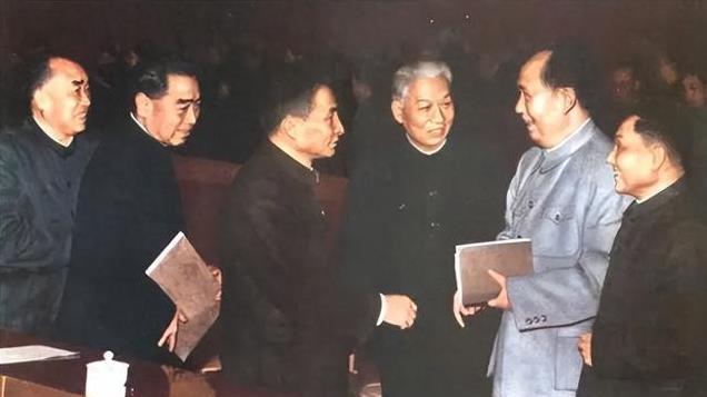毛泽东的国际战略视野与新中国外交
